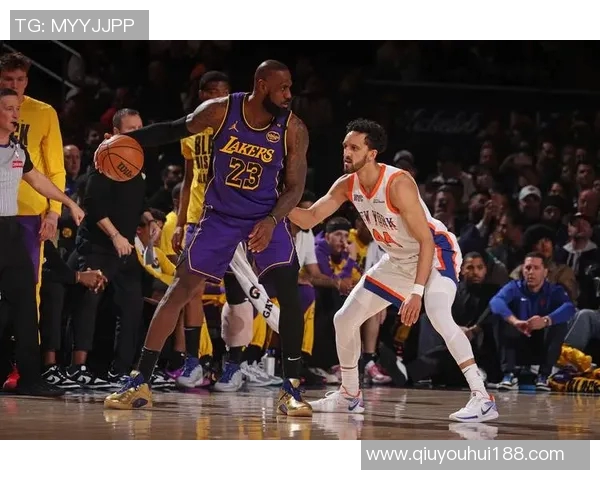 老詹40岁依然统治赛场中远投连得10分展现技术魅力